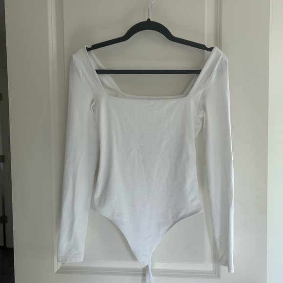 Babaton Contour Square Neck Long Sleeve Bodysuit - Picture 2 of 12